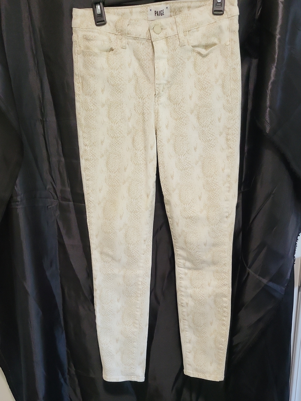 Paige Hoxton Ankle  Skinny White  Jeans Beige Colored Snakeprint 29